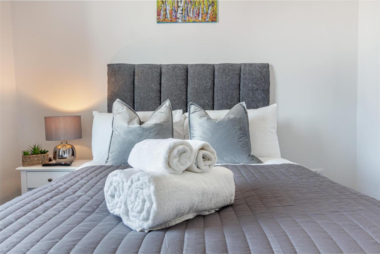 Host & Stay - The Bull Inn, 3 Double Rooms Fernhill Heath Esterno foto
