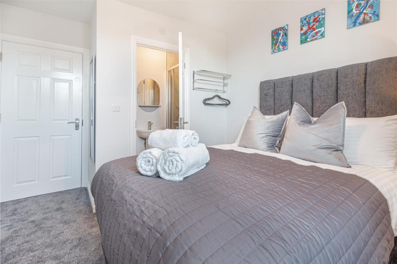 Host & Stay - The Bull Inn, 3 Double Rooms Fernhill Heath Esterno foto