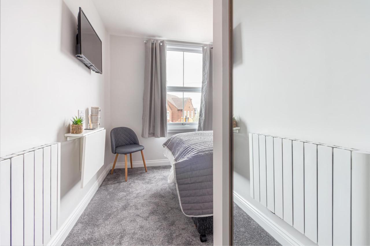 Host & Stay - The Bull Inn, 3 Double Rooms Fernhill Heath Esterno foto